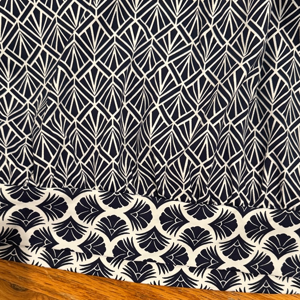 Lands End 10DDD swim top - Picture 3 of 4